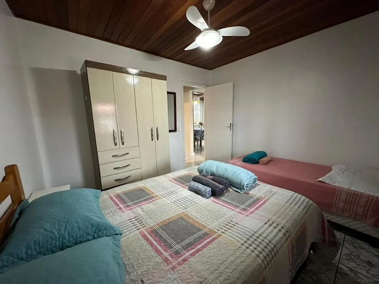 Amplo Apart. Com Sacada Com Ultra Wifi Florianópolis Daire