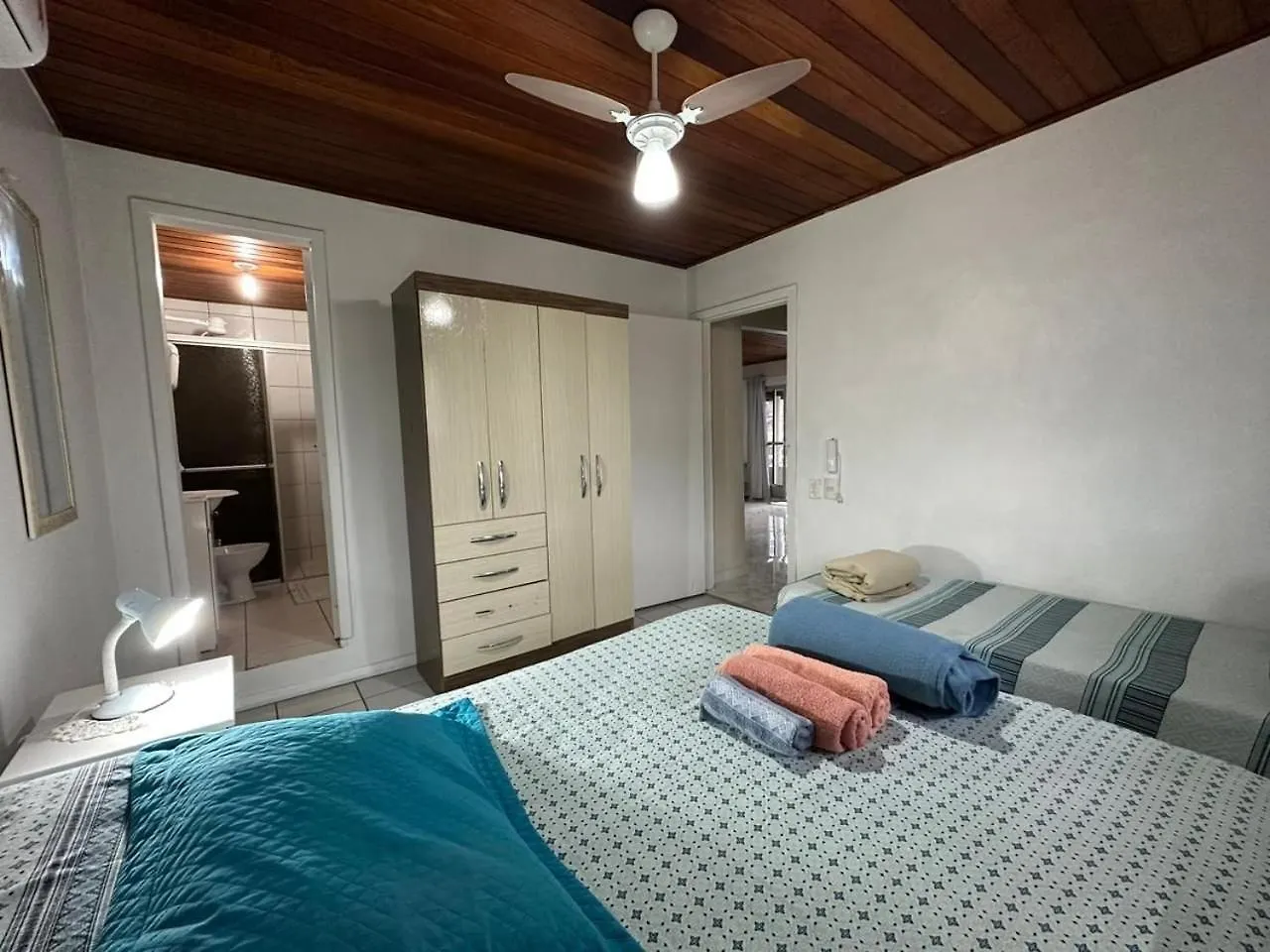 Lägenhet Amplo Apart. Com Sacada Com Ultra Wifi Florianópolis